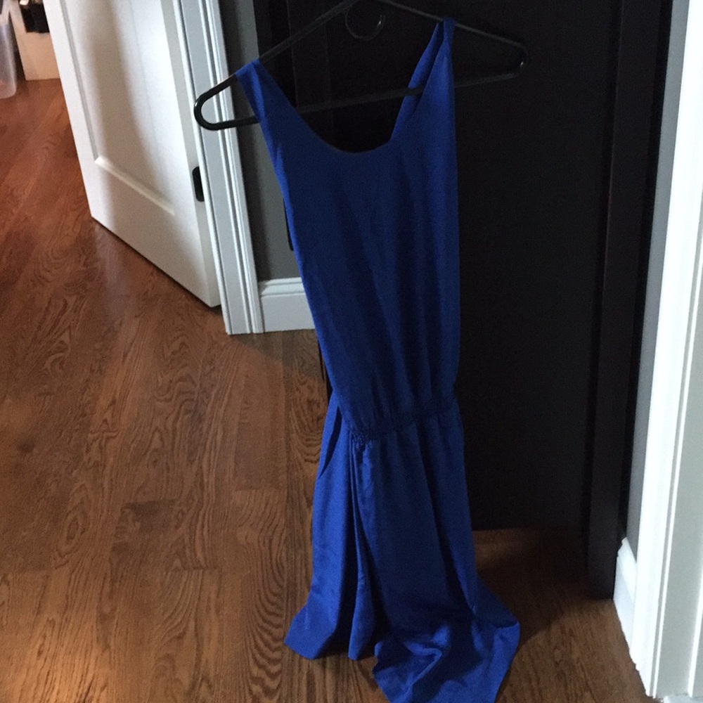 Cross back crew neck blue mini dress